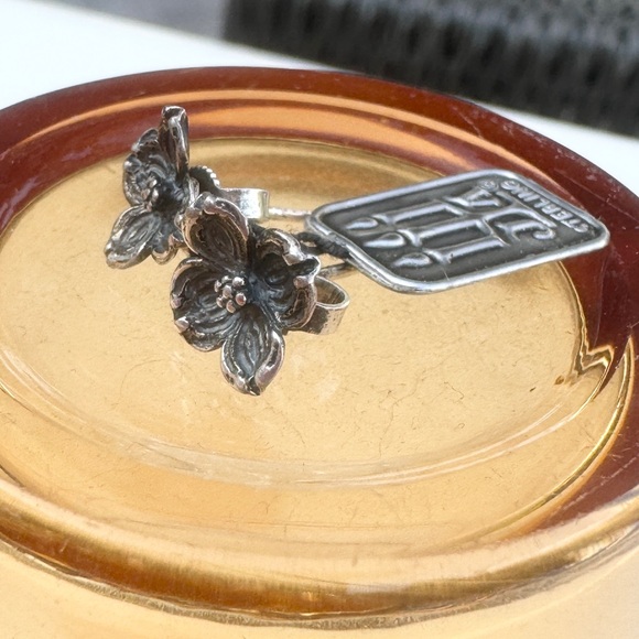 Vintage Retired Rare James Avery Dogwood Post Earrings - Sterling Silver .925 - Picture 3 of 11